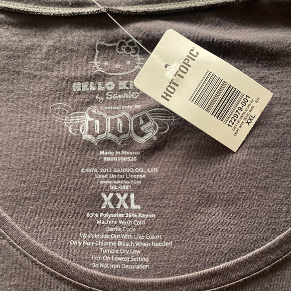 Hello kitty top by doe - Picture 3 of 7